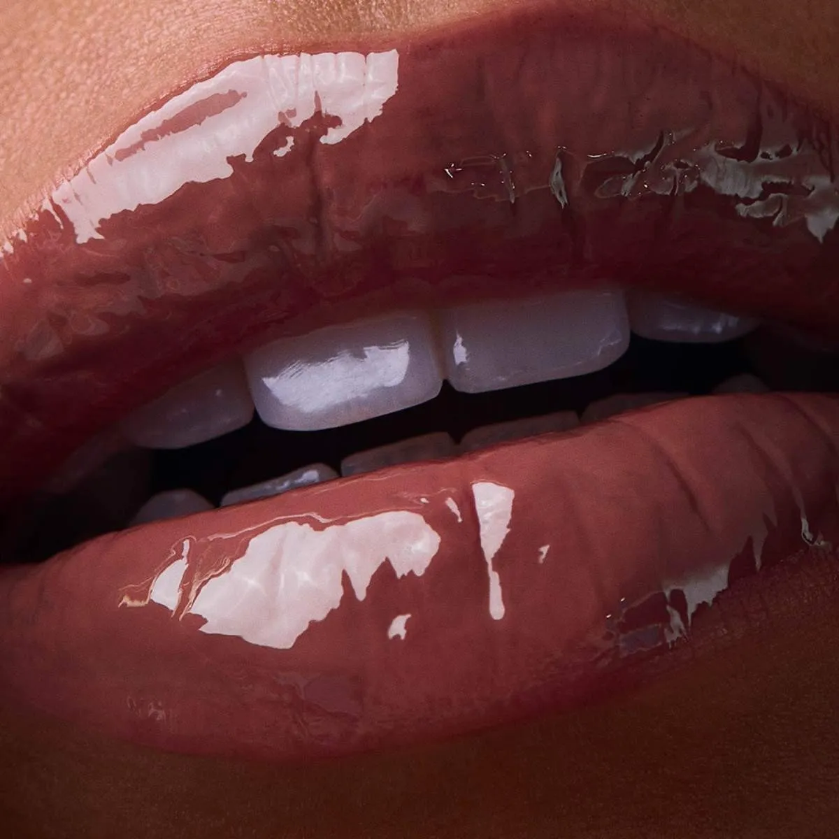 Christian Louboutin Rouge Stiletto Vinyl Gloss – Lip Gloss – Smoky Nudy 392V - Beauty - alternate view 4